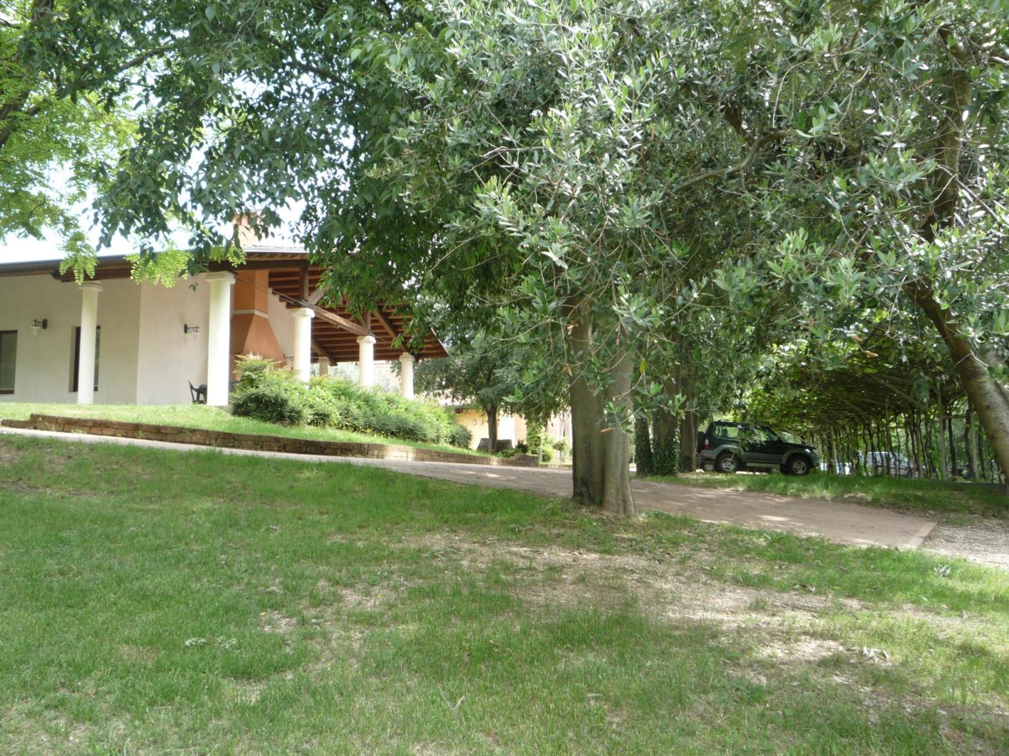 Agriturismo Lupo Bianco Monzambano Exterior foto
